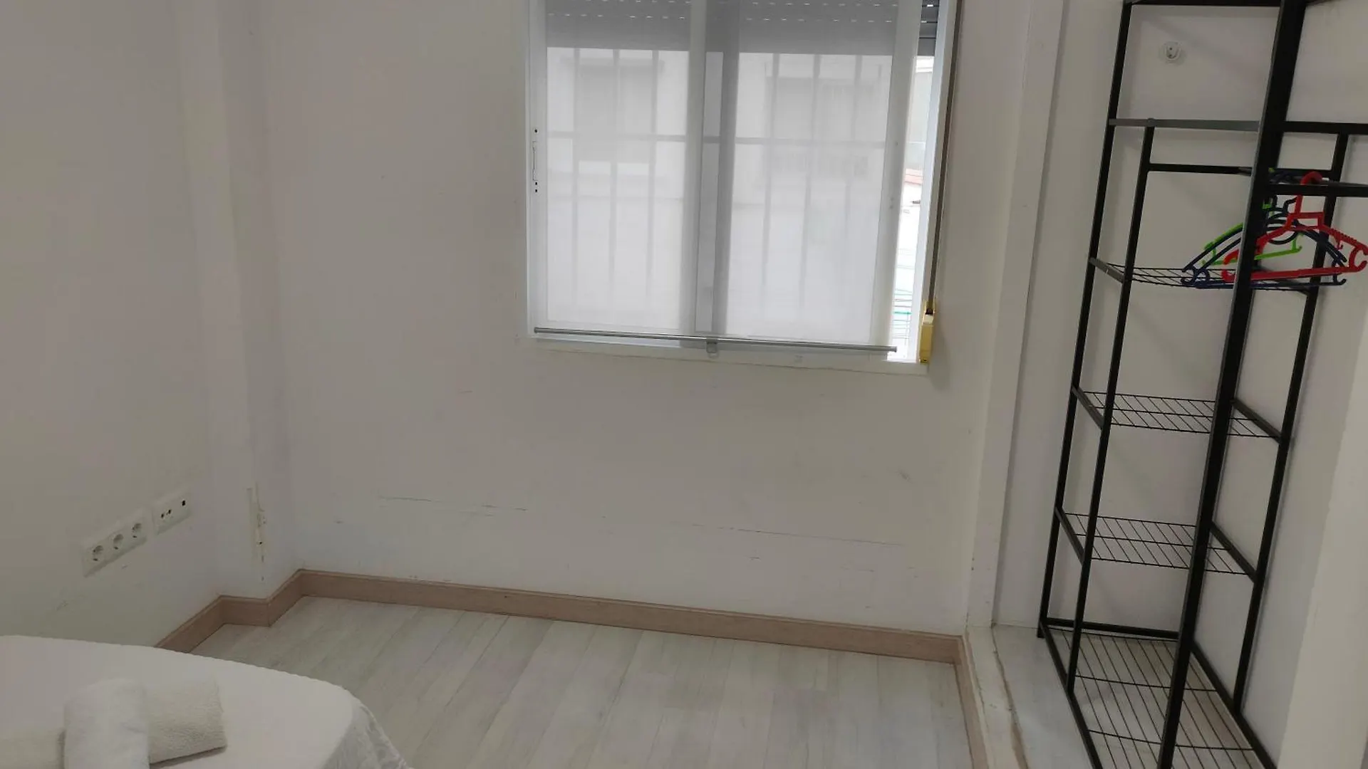 Piso Con Parkinprivado Y A10Minutosdelaplayaandando Apartment Malaga