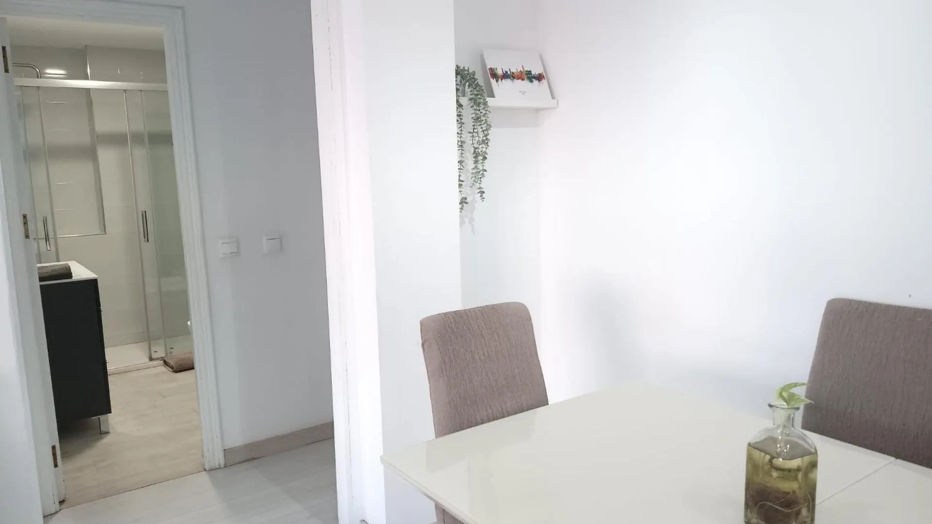 Piso Con Parkinprivado Y A10Minutosdelaplayaandando Apartment Malaga